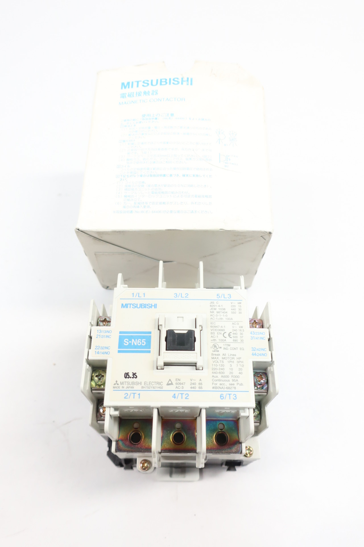 Mitsubishi Electric 200-240VAC Coil 95A Continuous Magnetic Contactor S-N65 