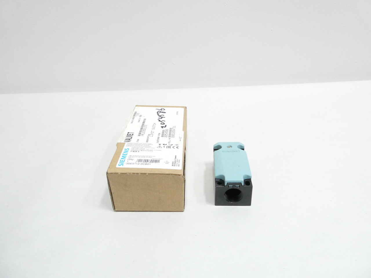 Telemecanique XCK-J.H7 Limit Switch 240v-ac
