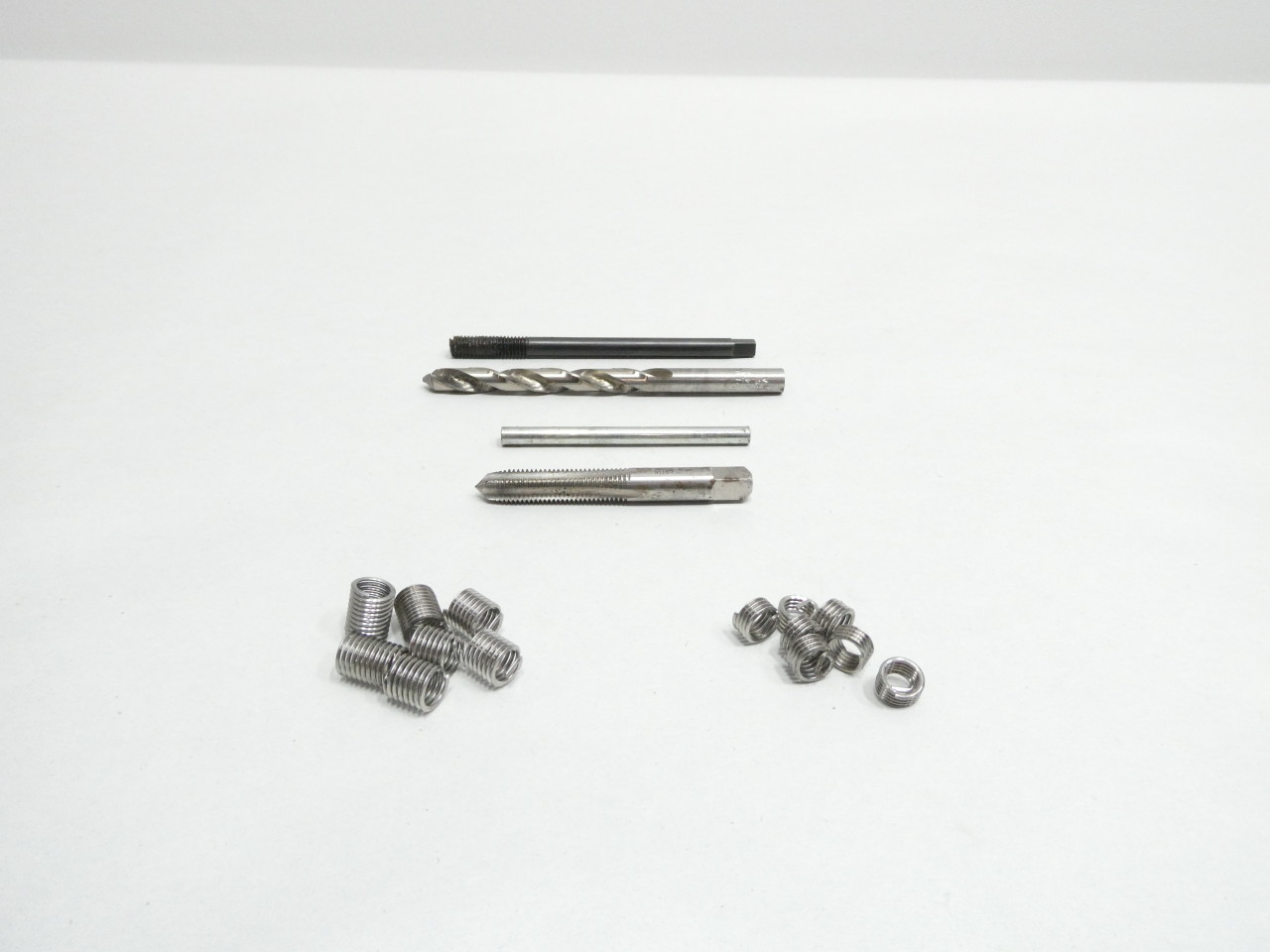 ROD BRACE CLAMP & HARDWARE KIT FOR MOST OKUMA 15, 20, 25, 30, & 45