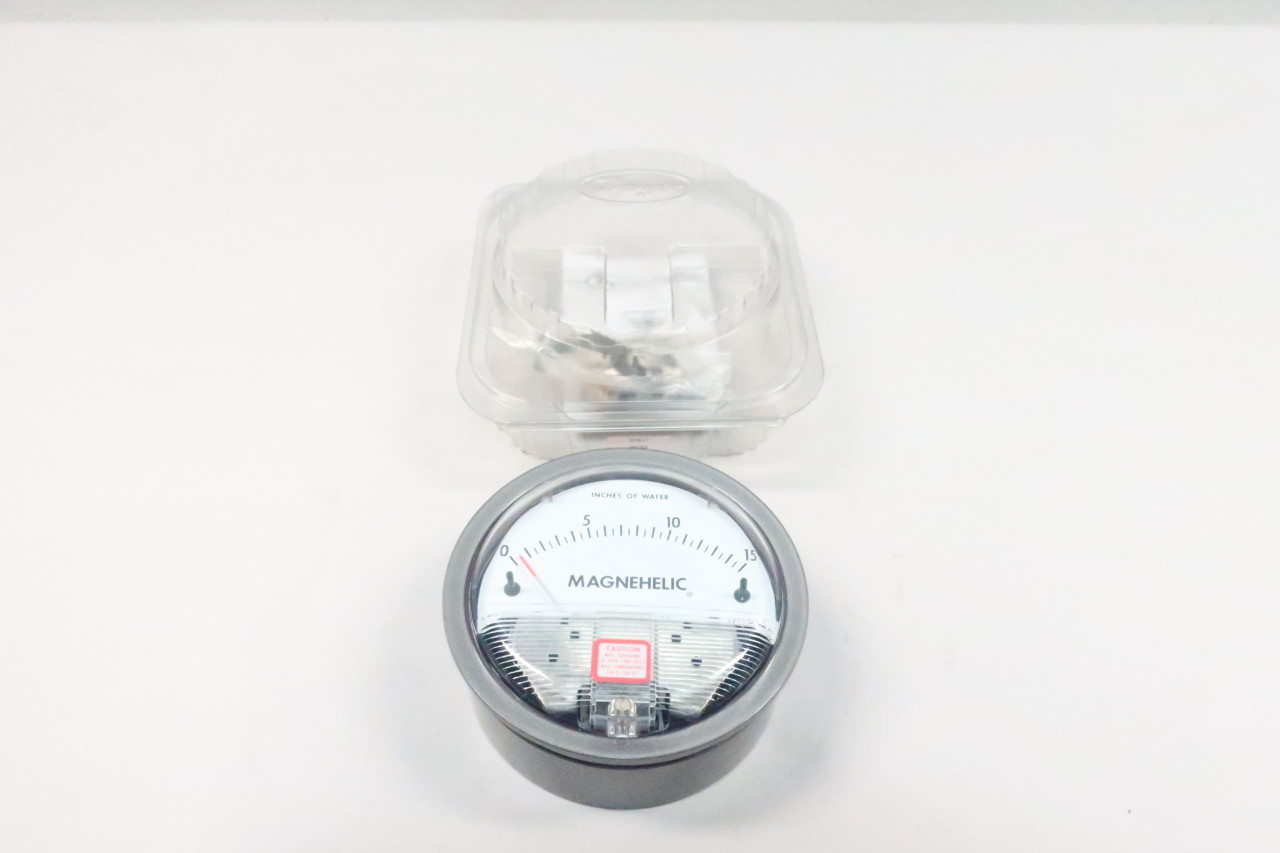 Dwyer 2015C Magnehelic 4in Pressure Gauge 0-15in-h2o 