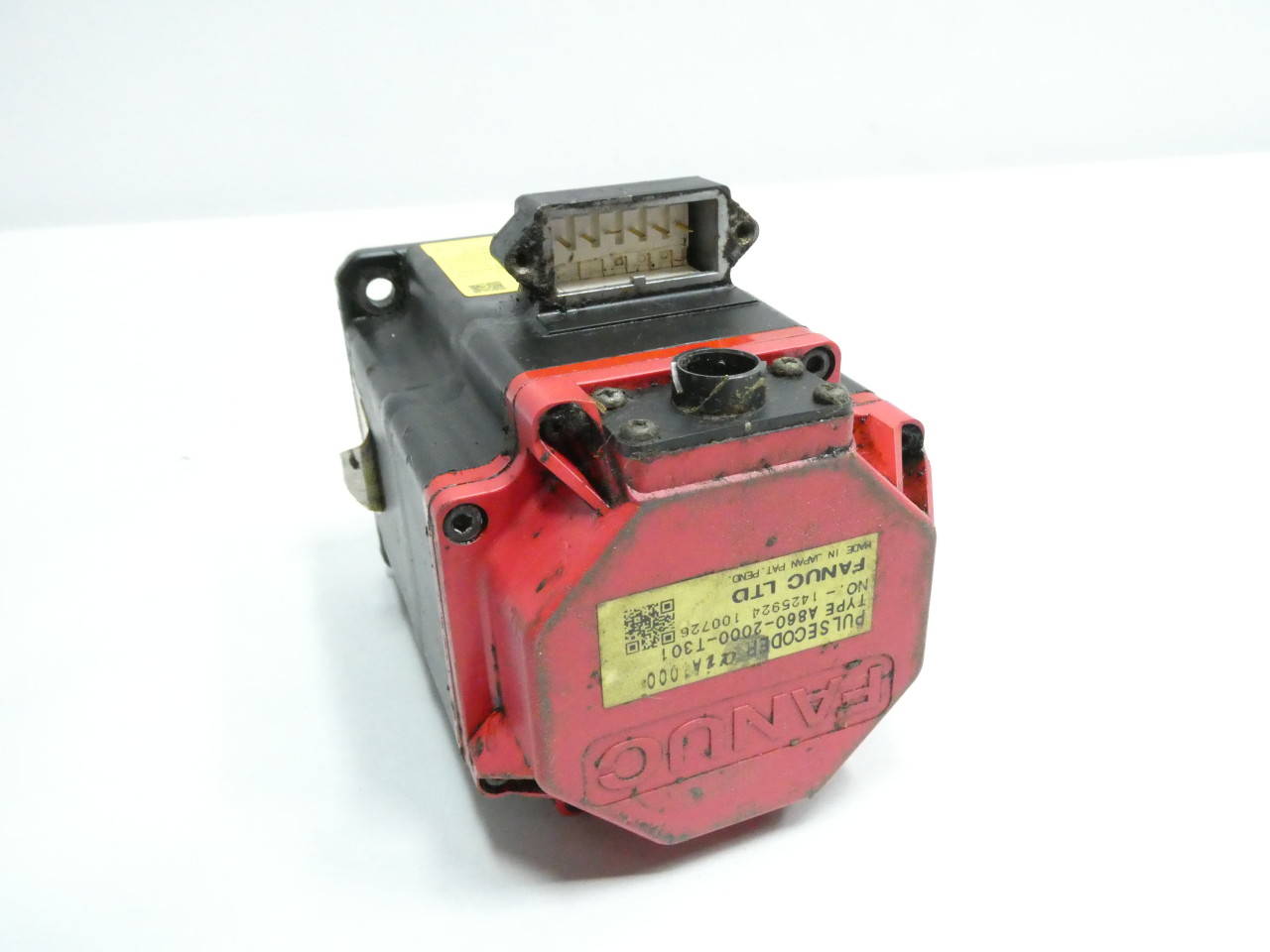 FANUC A06B-0202-B000 3PH 0.5KW 5000RPM 4NM 126V-AC SERVO MOTOR FANUC A06B-0202-B000 3PH 0.5KW 5000RPM 4NM 126V-AC SERVO MOTOR