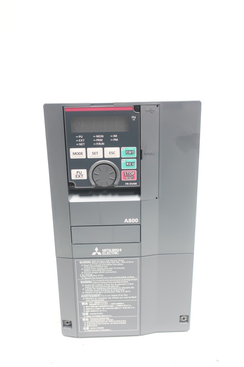 Un nuovo inverter ABB ACS150-03E-01A9-4 220V 0.55KW 