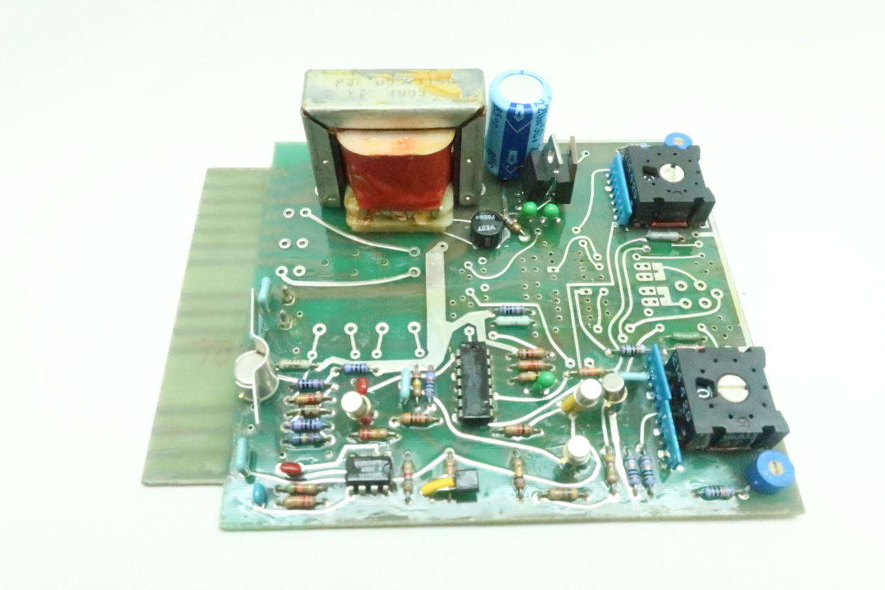 Medium Recycled PCB board \u2013 Color Green \u2013 M-G-625-625
